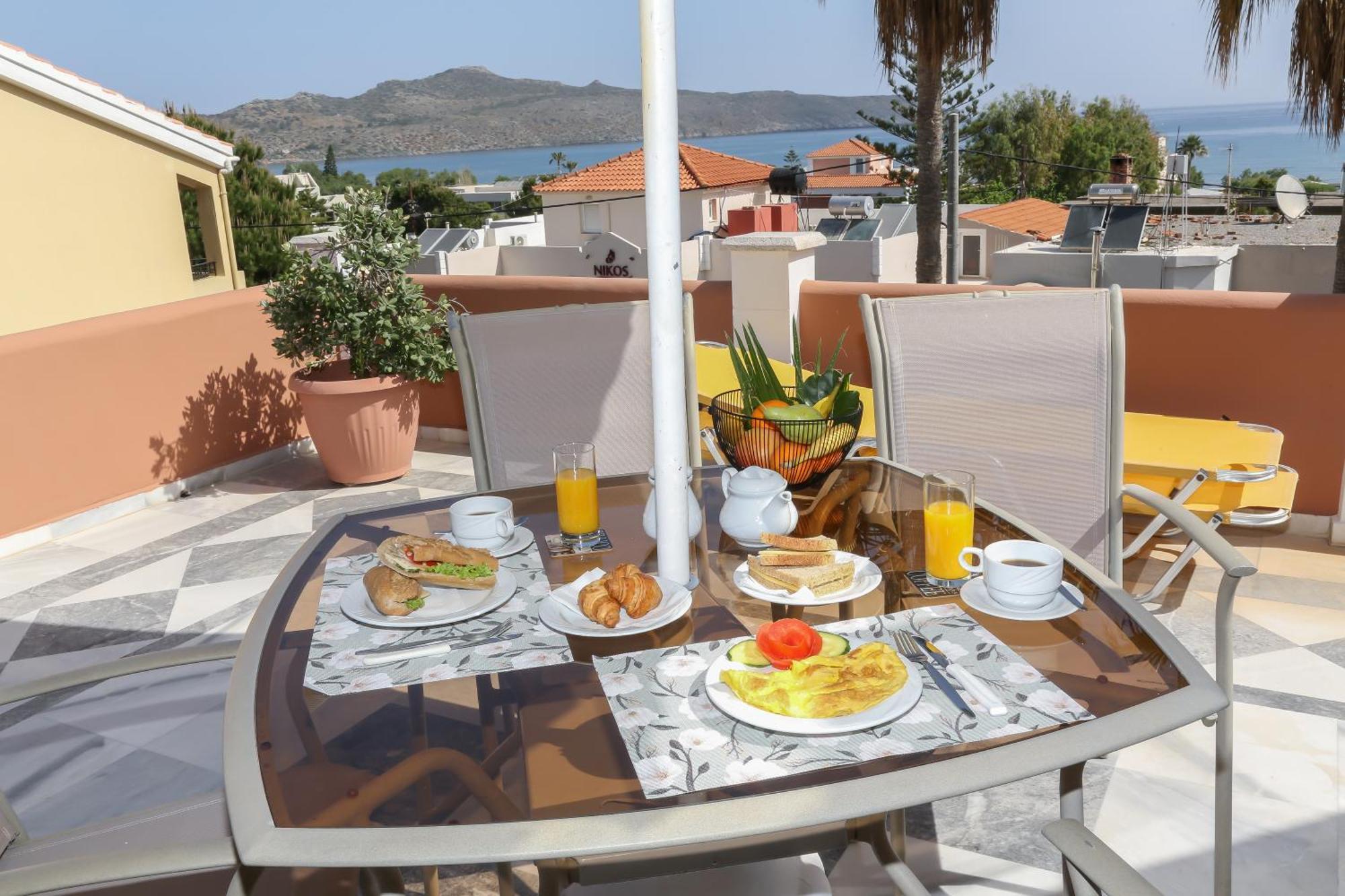 Heaven Apartments Agia Marina  Exterior photo